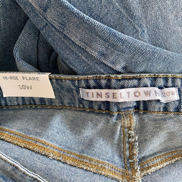 Tinseltown Plus Size Hi-Rise Flare Distressed Hem Denim Jeans NWT Size 20W - Picture 6 of 9